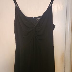 Elegant Plus Size Floor Length Black Sleeveless Gown With Sliming Twist Front